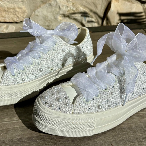 White bedazzled pearl platform converse - Picture 3 of 7